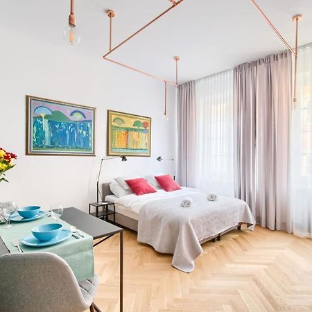 P&O Serviced Apartments Old Town Square Studio Варшава Екстериор снимка